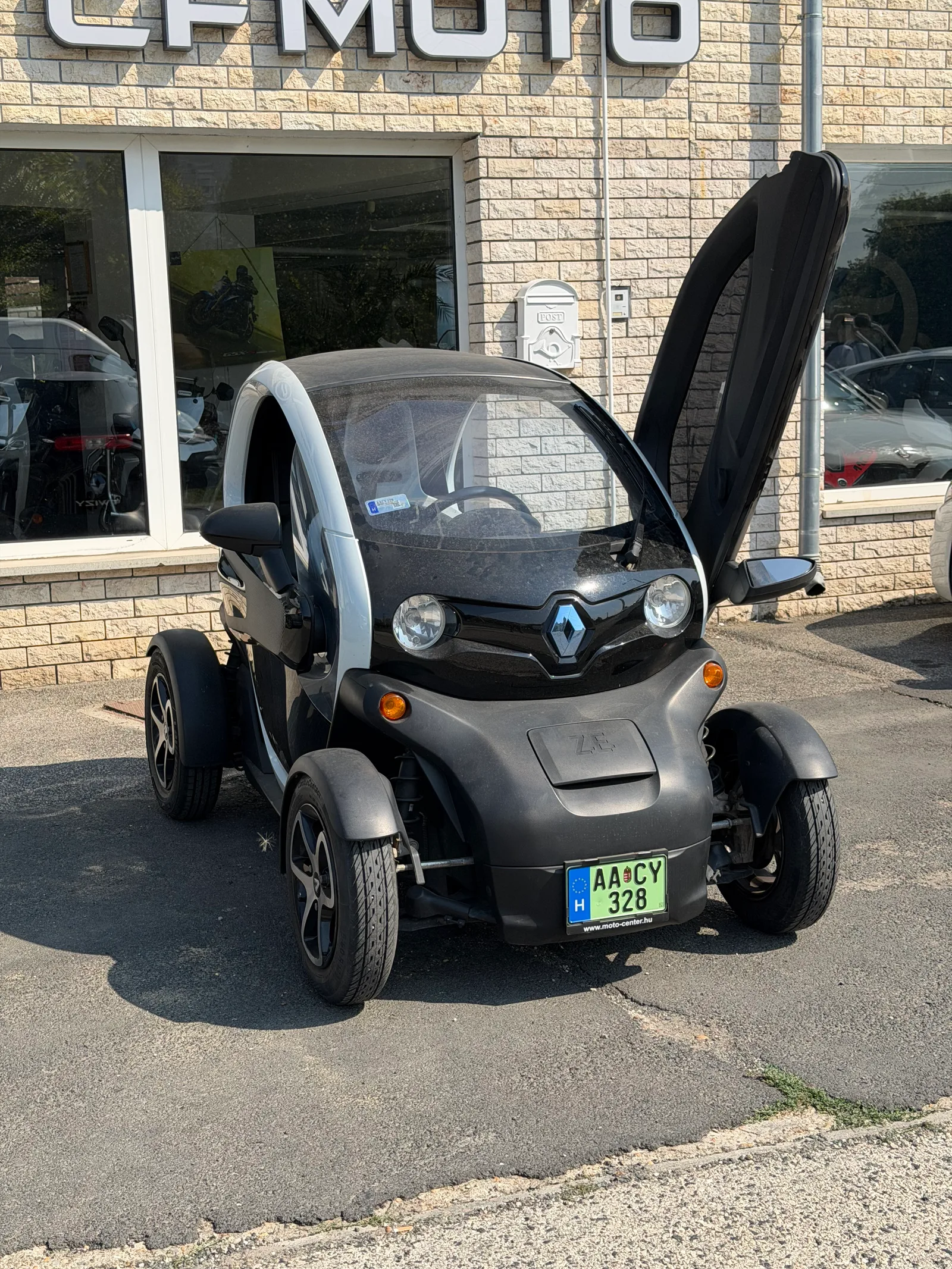 RENAULT TWIZY